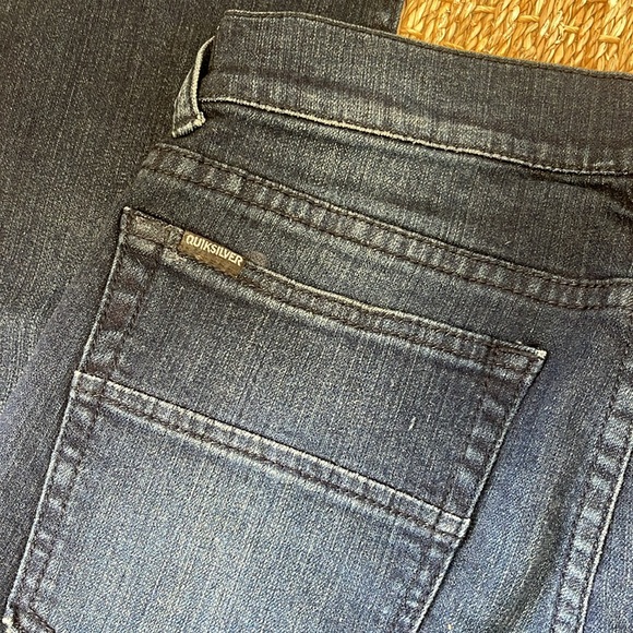 Quicksilver Slim Straight Leg Jeans Size 26 - Picture 5 of 5